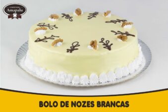 Bolo de Nozes Brancas