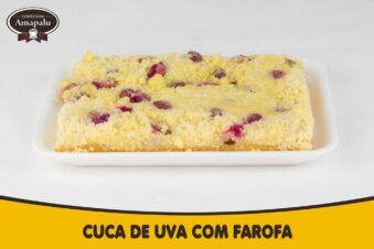 Cuca de Uva com Farofa