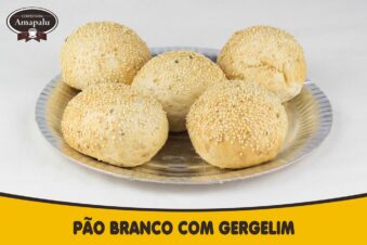 Pão Branco com gergelim